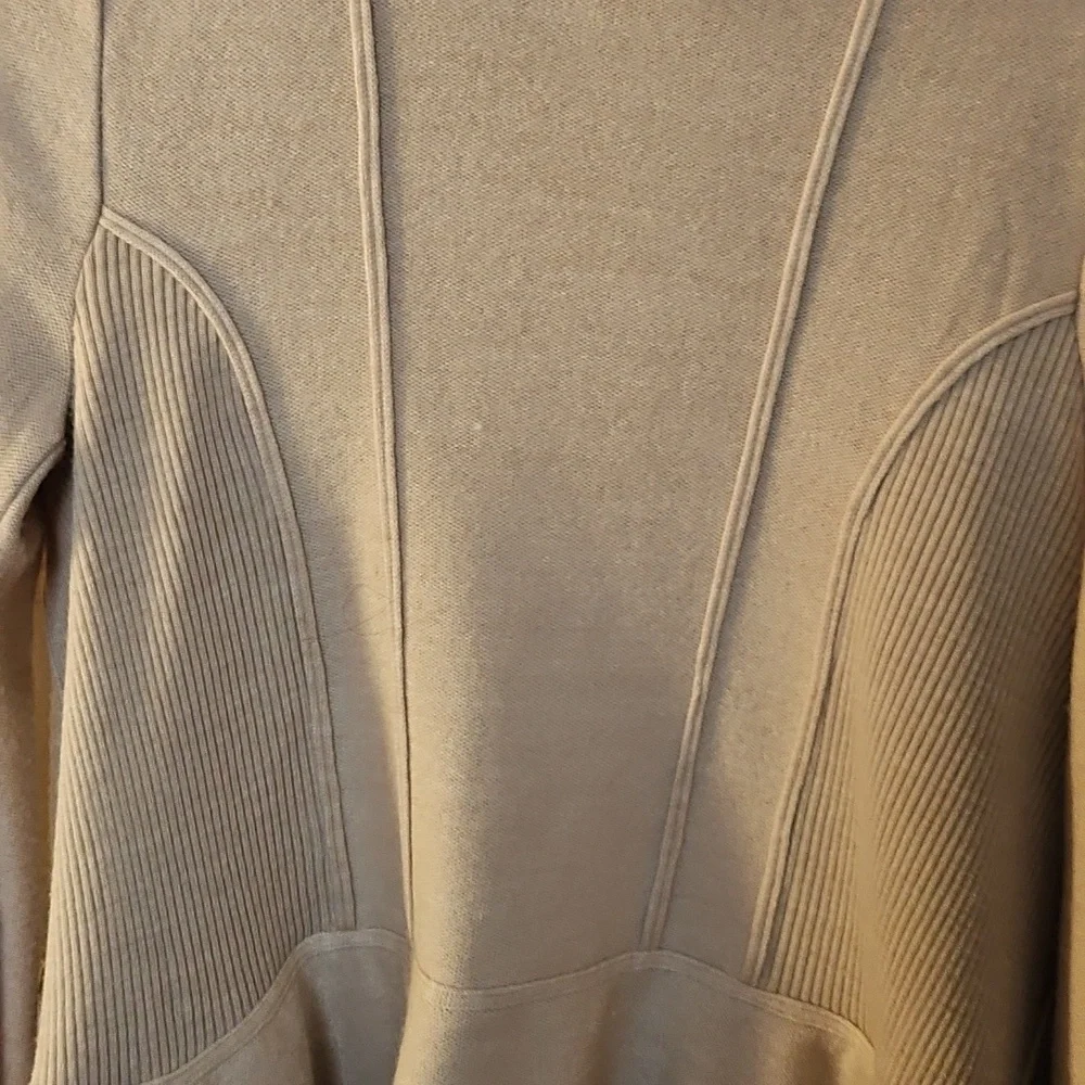 Chic Beige Cardigan with Button Accents - Picture 6 of 12